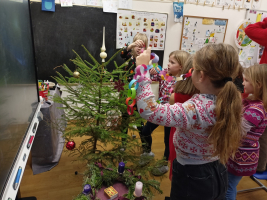 Teď už jen řetěz dát na stromeček...