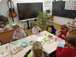 Společná výroba řetězu na stromek